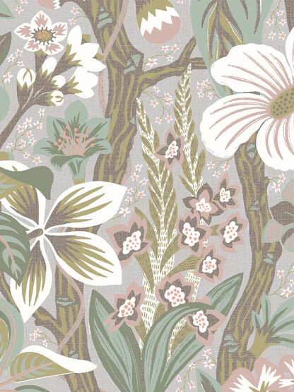 On the floral mural wallpaper Friviva you’ll find both exotic plants and Scandinavian meadow flowers. The pattern was created by Hanna Werning