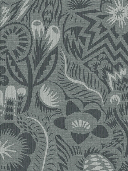 The floral mural wallpaper Pangsurr features a playful, monochrome pattern of organic fantasy shapes.