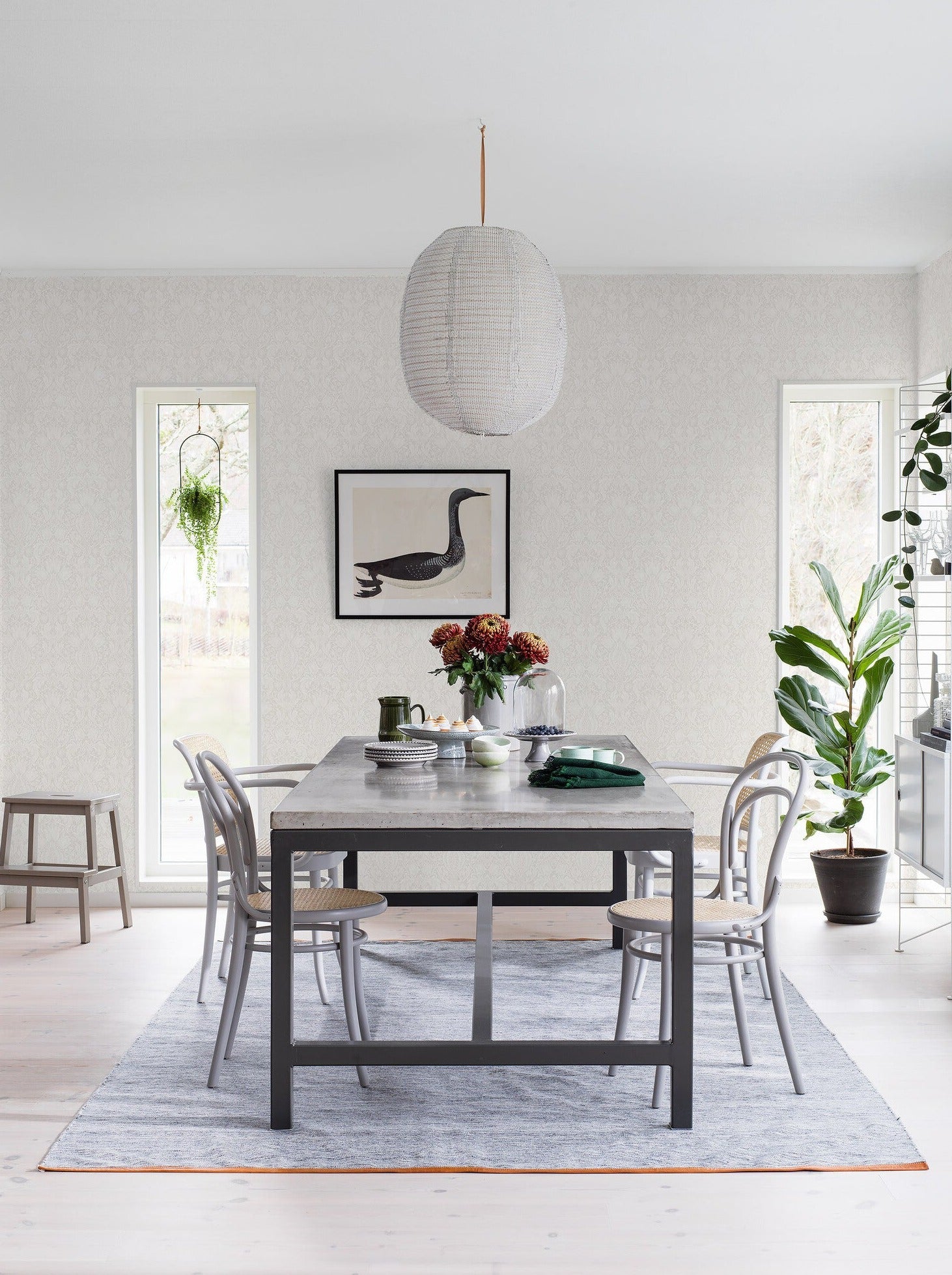  Dress your walls with understated charm and calming vibes with our Alba wallpaper in dreamy neutral beige tones. 