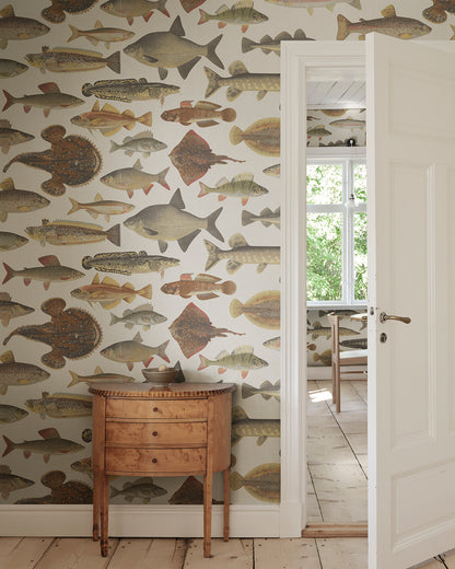 The illustrations for this fish wallpaper mural come from the work “Skandinaviska fiskar” (Scandinavian Fish) by Wilhelm von Wright, a Finnish illustrator active in the mid-19th century
