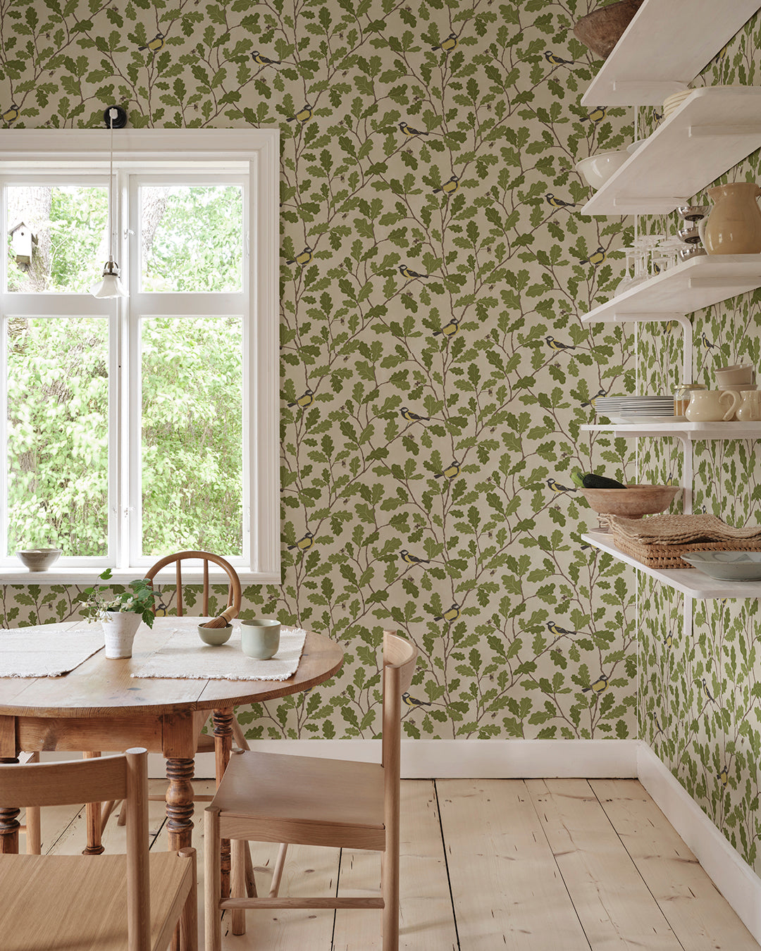 Charming Green Oak Leaf Wallpaper
Waldemar has been resting in the archives for a few years after being a true favorite in our collection. 