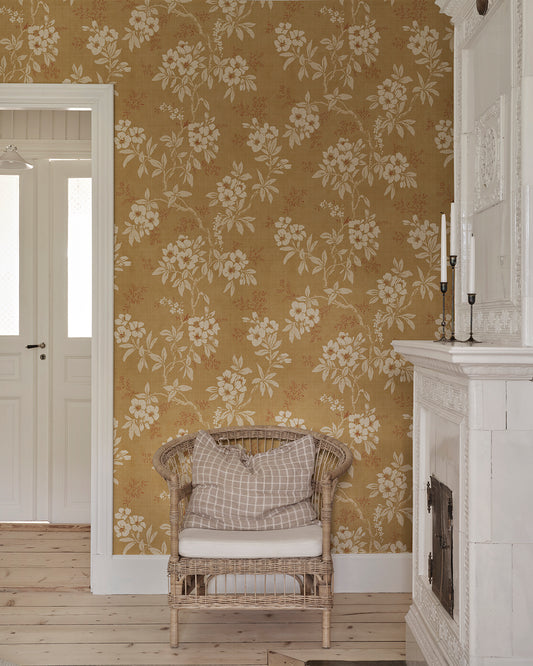 Charming Yellow Floral Wallpaper - Vera
This beautiful floral vine comes from a 1920s original and was a favorite wallpaper for many years