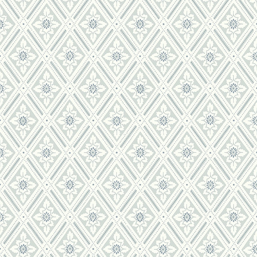  With its traditional surface print, our gorgeous Ester wallpaper offers a tactile surface that fills rooms with a cosy feeling. 