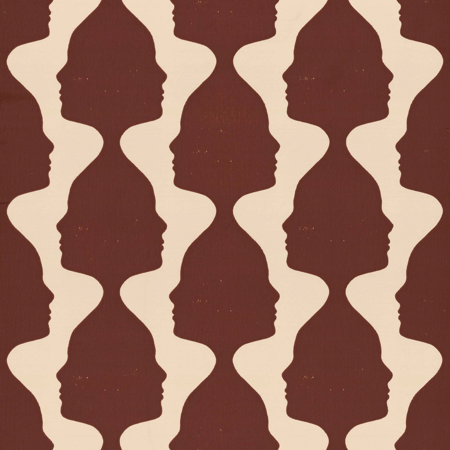  Leila is Studio Lisa Bengtsson’s interpretation of the classic check pattern – reimagined as wallpaper featuring a woman’s face. 