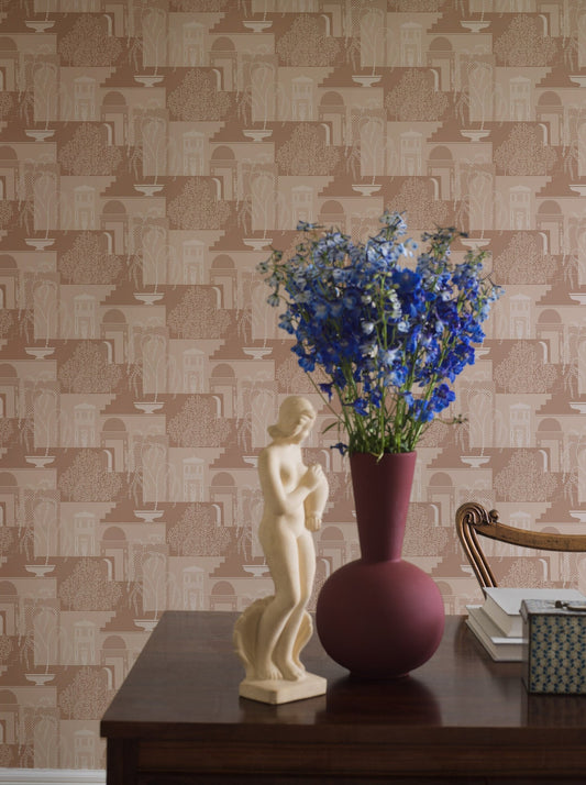 Colored in sandy hues with apricot pink tones, our Mimi wallpaper is a modern interpretation of 1920s design.