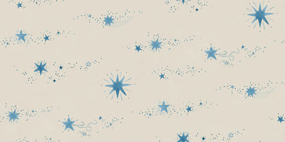 The beautiful hand-painted stars dance over the wallpaper like stars in the sky. Created together with Johanna Bradford as a dreamy ceiling wallpaper, but it also works beautifully on the wall.