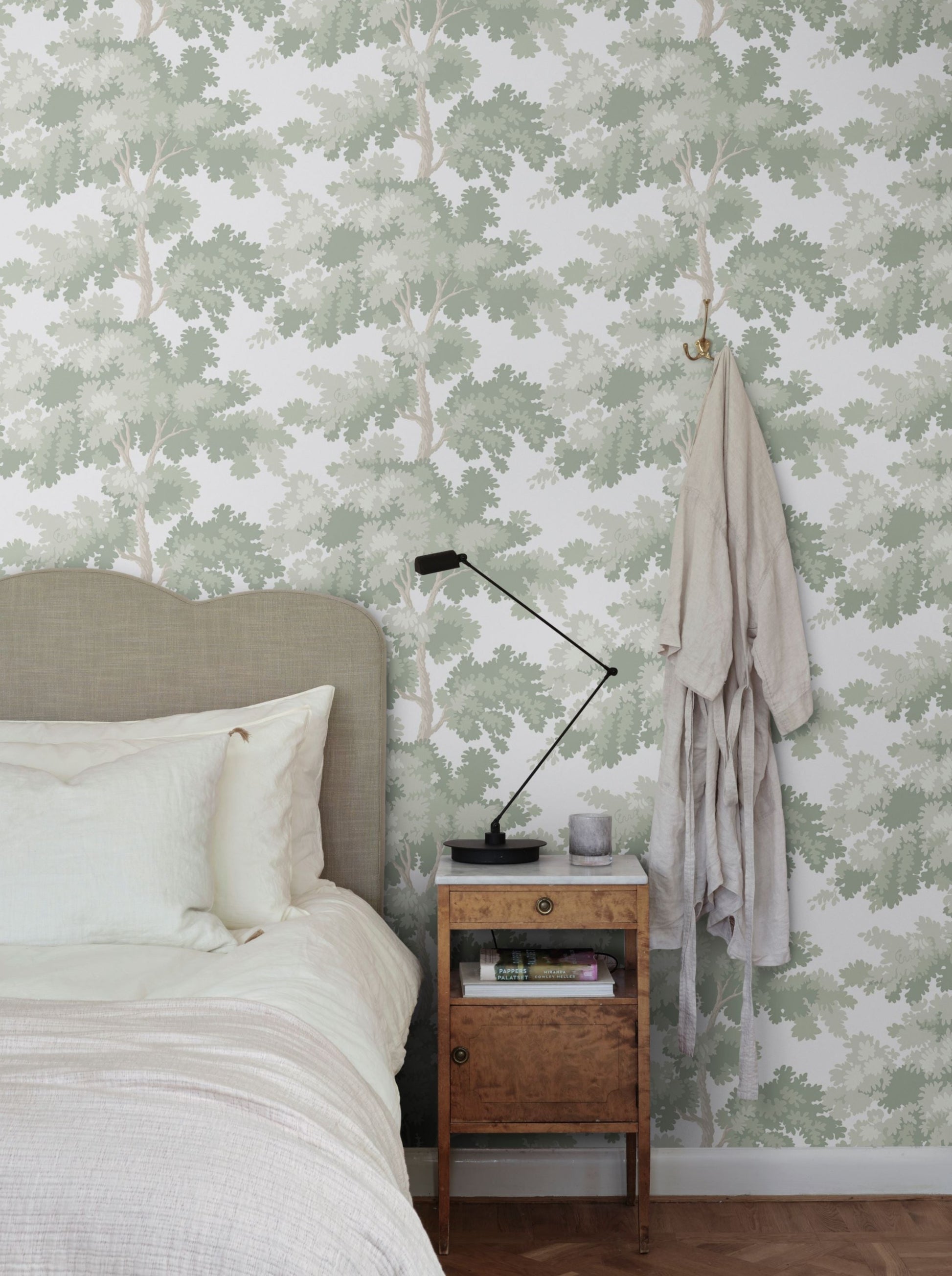 Raphael is one of our most popular wallpapers. The pattern gives you treetops in a wide range of color combinations. 