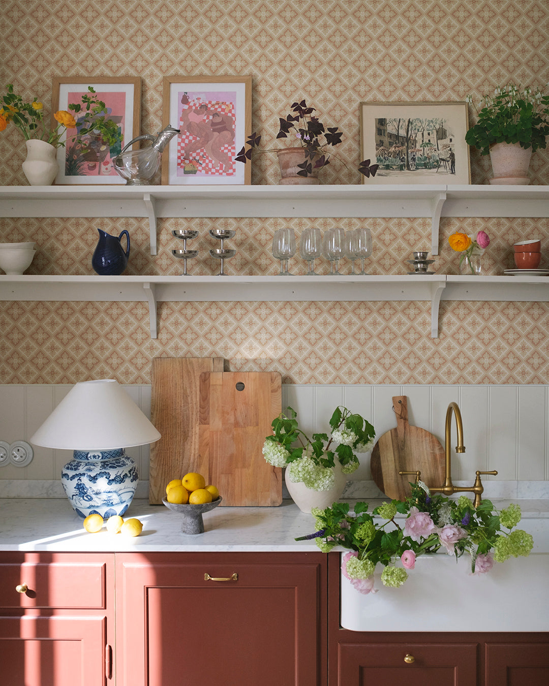 This classic trellis was one of the most popular wallpaper patterns of the 1800s and likely originally covered a ceiling. Today it decorates the walls just as beautifully. The color scheme, Terracotta, comes in lovely tones of red terracotta and beige.
Designed by Studio Sandberg