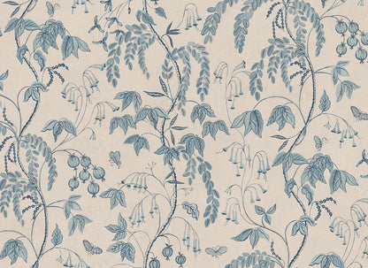 Transform your space with the Ottilia wallpaper in light blue.