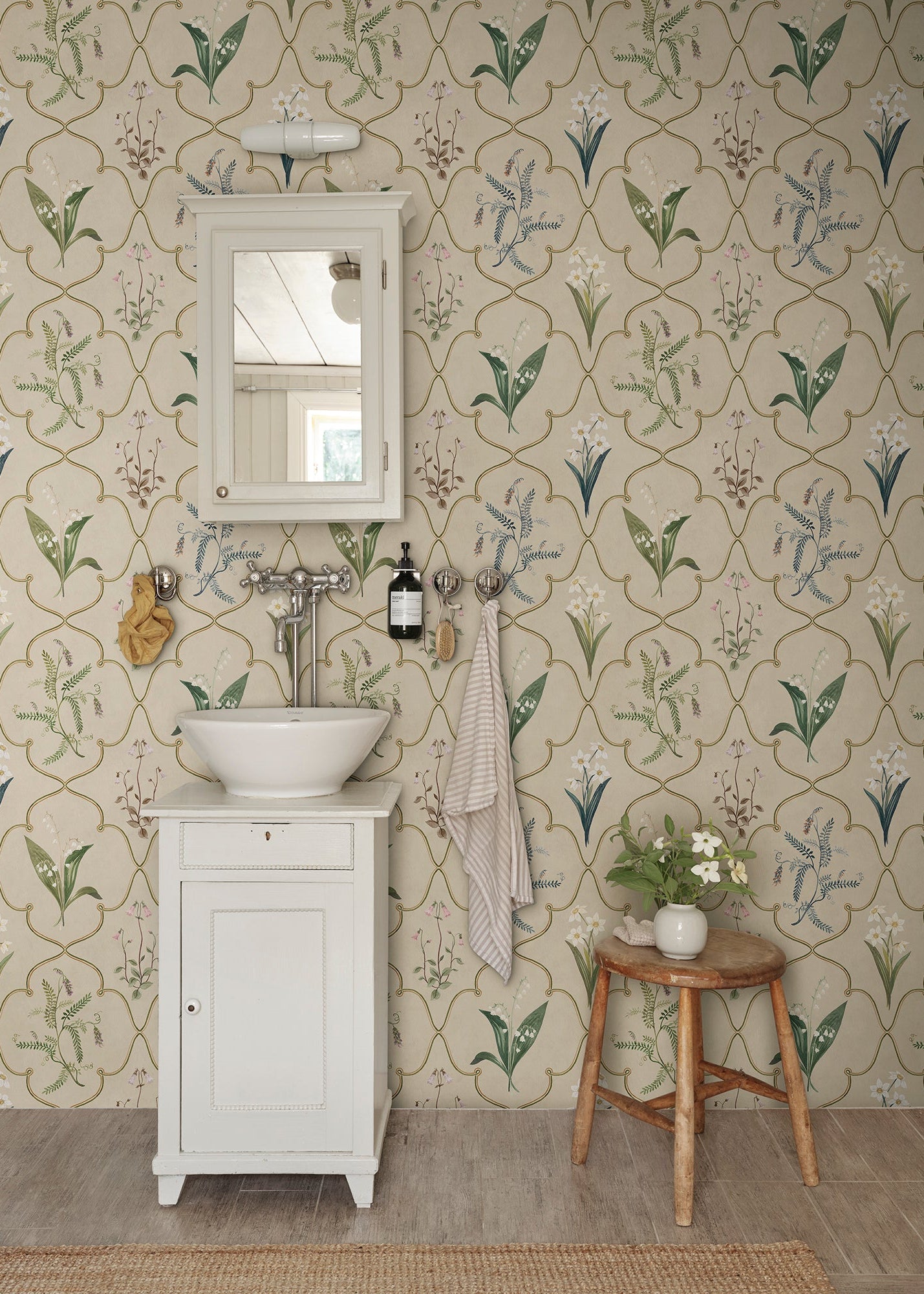 A delicate trellis wallpaper mural design featuring our favorite flowers—Lily of the Valley and Twinflower, beautifully framed within fine latticework alongside Poet’s Narcissus and Vetch