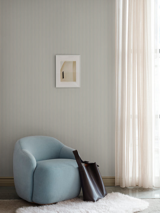  Wallpaper design Estelle in light blue brings a refreshing and stylish look to your walls with its contemporary block stripe design. 