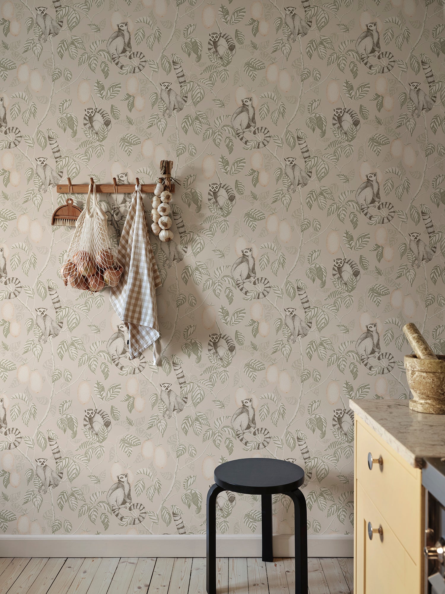 Delight in the detailed elegance of the Elliot wallpaper in a soft sandstone hue.