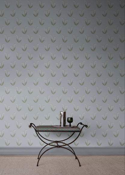  This wallpaper captures the beauty of simplicity with its graceful floral design, offering a sense of calm and sophistication to any space. 