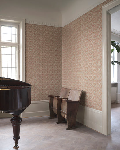 Elegance of Terracotta Coral
This terracotta wallpaper features a rich coral pattern reminiscent of classic Vermicelli motifs. It beautifully combines tradition with a modern twist, adding vibrant elegance to any space.