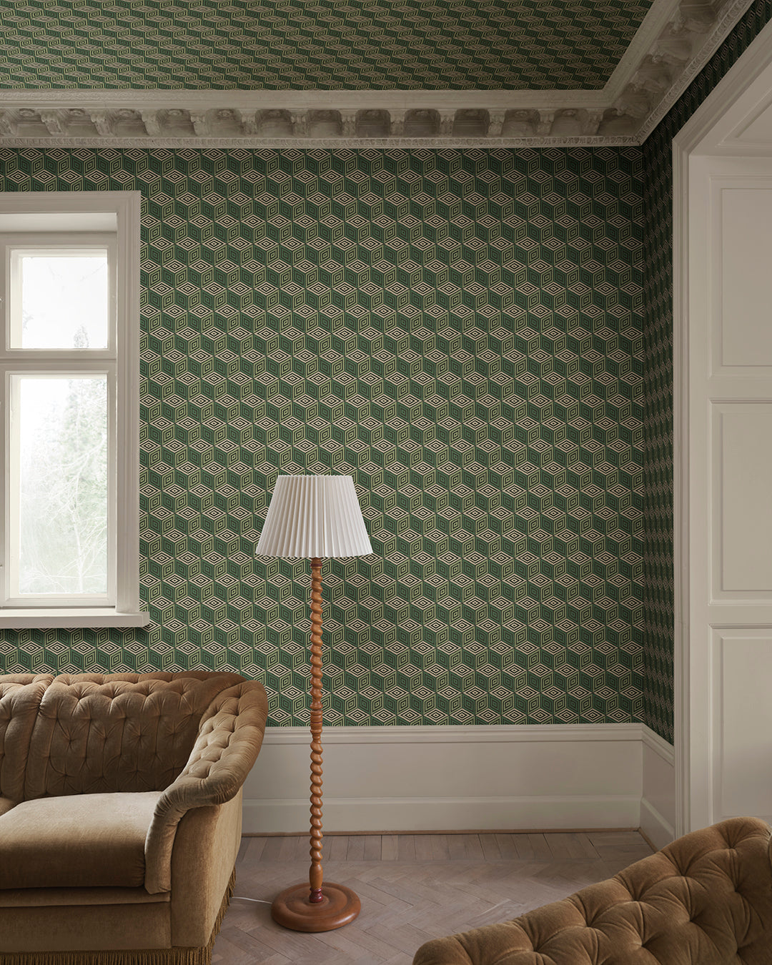Infuse elegance with Chiara's geometric design in lush green. Inspired by Como's silk production, this small-pattern marvel adds international flair.