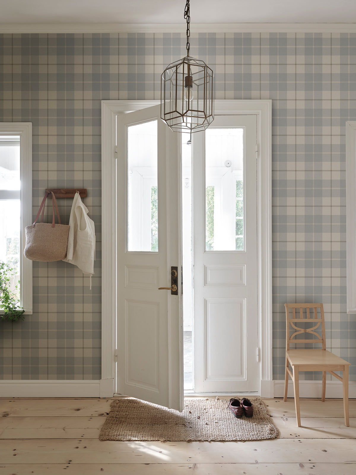 Ranold was part of the assortment for many years as a traditionally printed wallpaper.
