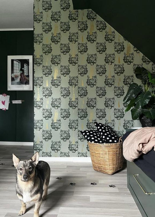 Incredibly popular wallpaper Coco tiger in green. With its lovely color and lovely pattern, it fits everything.