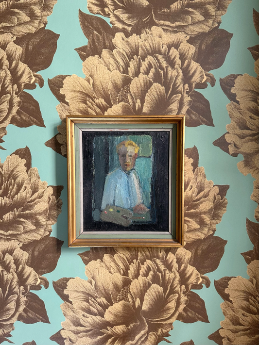 Here, the flowers take center stage, large and bombastic, as a flirtation with the wallpaper opulence of the past, yet with eyes set on the future.