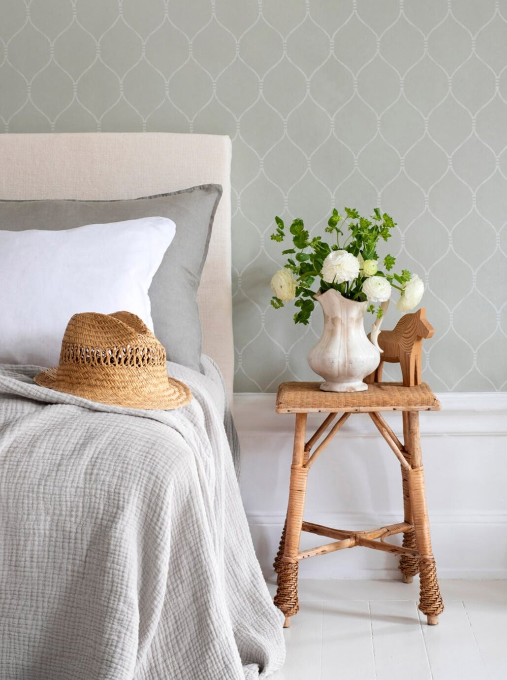 Espalier Moss Grey/Ebony - 1533U