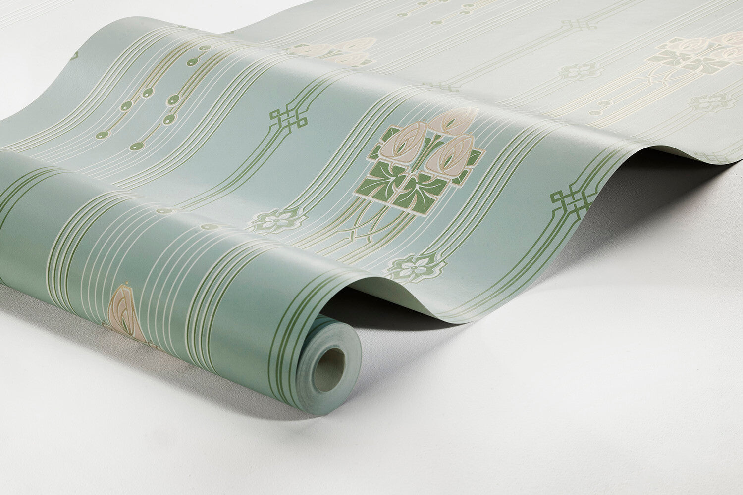  Colored in a pale blue tones with shimmering gold detailing, our Villastan wallpaper is elegant and luxurious. 