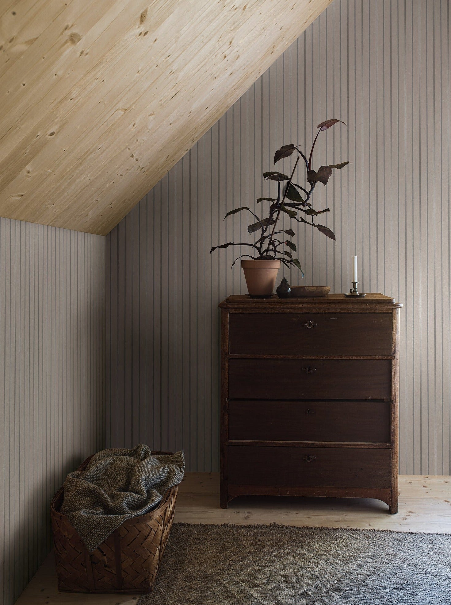 Woodland Stripe wallpaper is printed on our popular linen surface to create a tactile and cosy expression. 